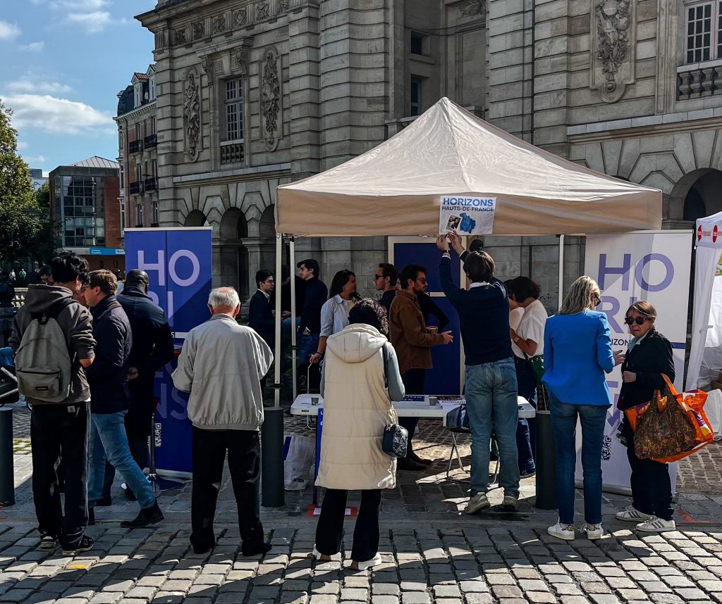 Le stand Horizons à la Braderie de Lille